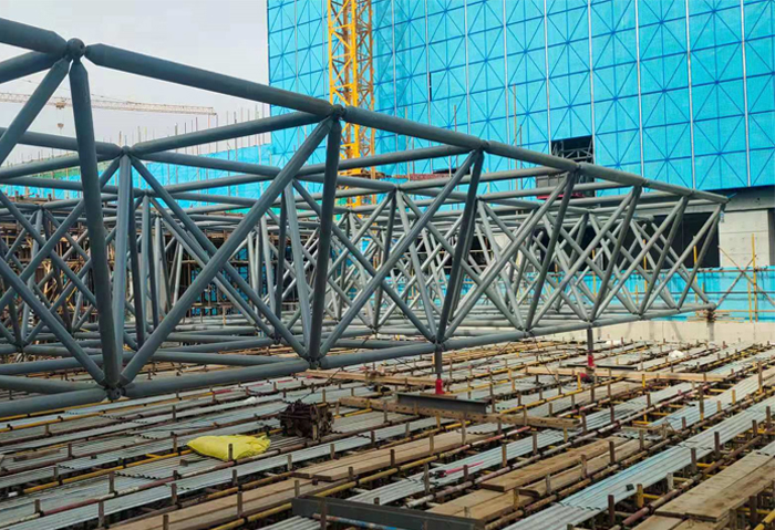 江北高铁东总部基地2号楼网架